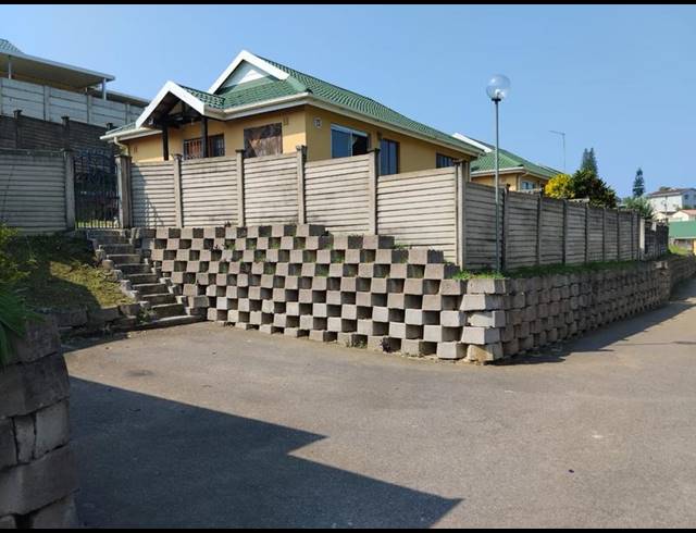 2 BEDROOM SIMPLEX FOR SALE IN BELLAIR